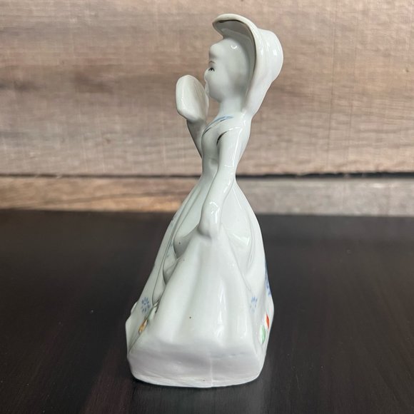 Southern Belle Porcelain Figurine Holding a Fan Raised Flower Detail on Dress - Picture 4 of 12